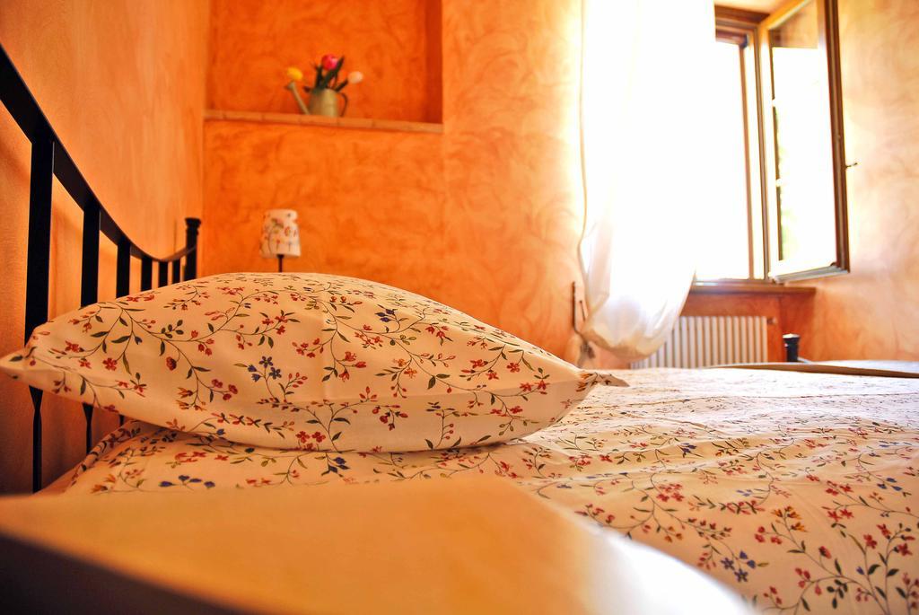 Hostal Casale San Rufino D'Arce Asís Exterior foto