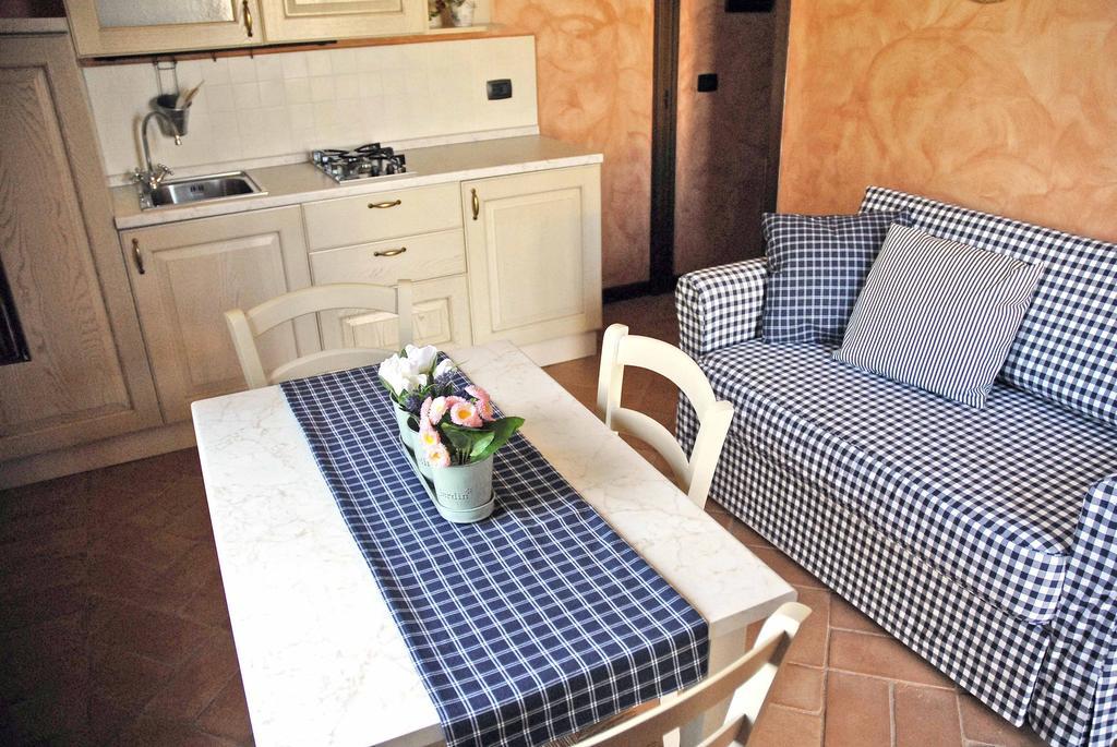 Hostal Casale San Rufino D'Arce Asís Exterior foto